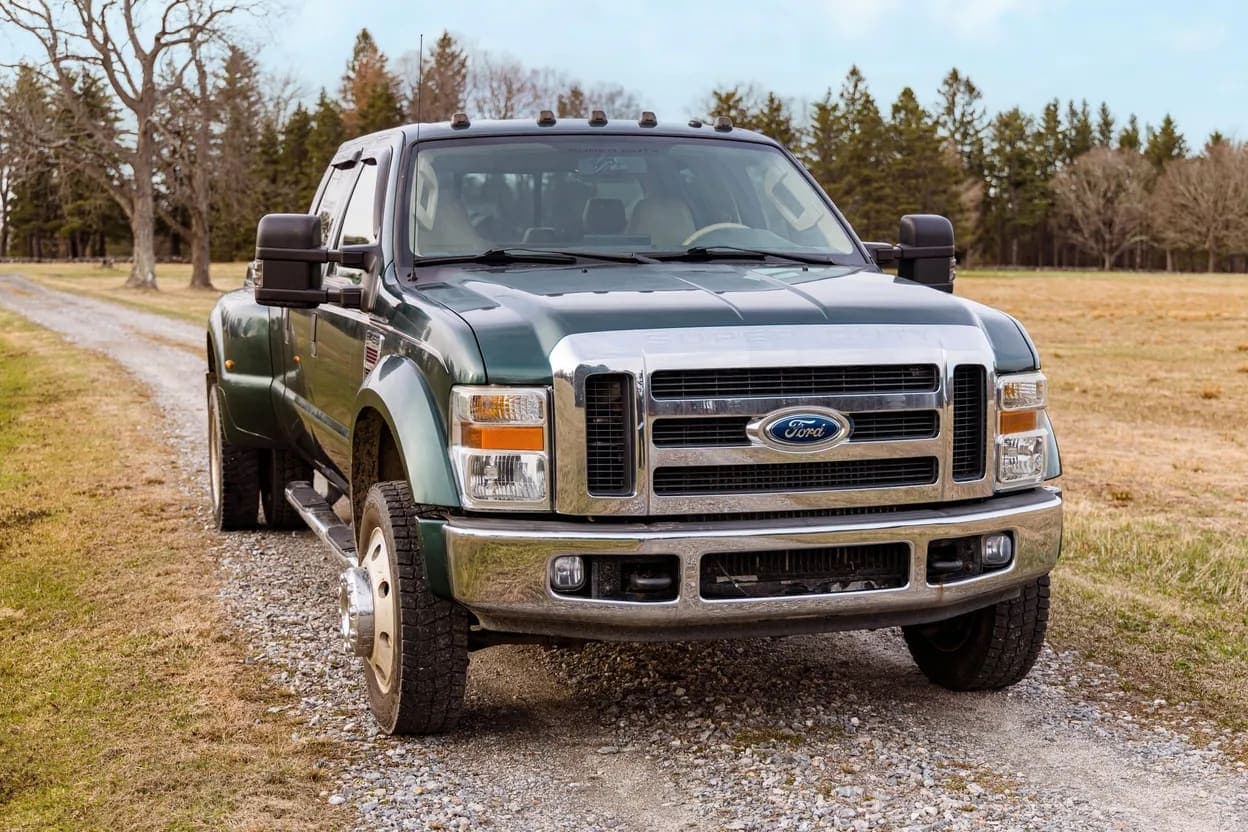 2008 Ford F-450 Super Duty Lariat, view 1