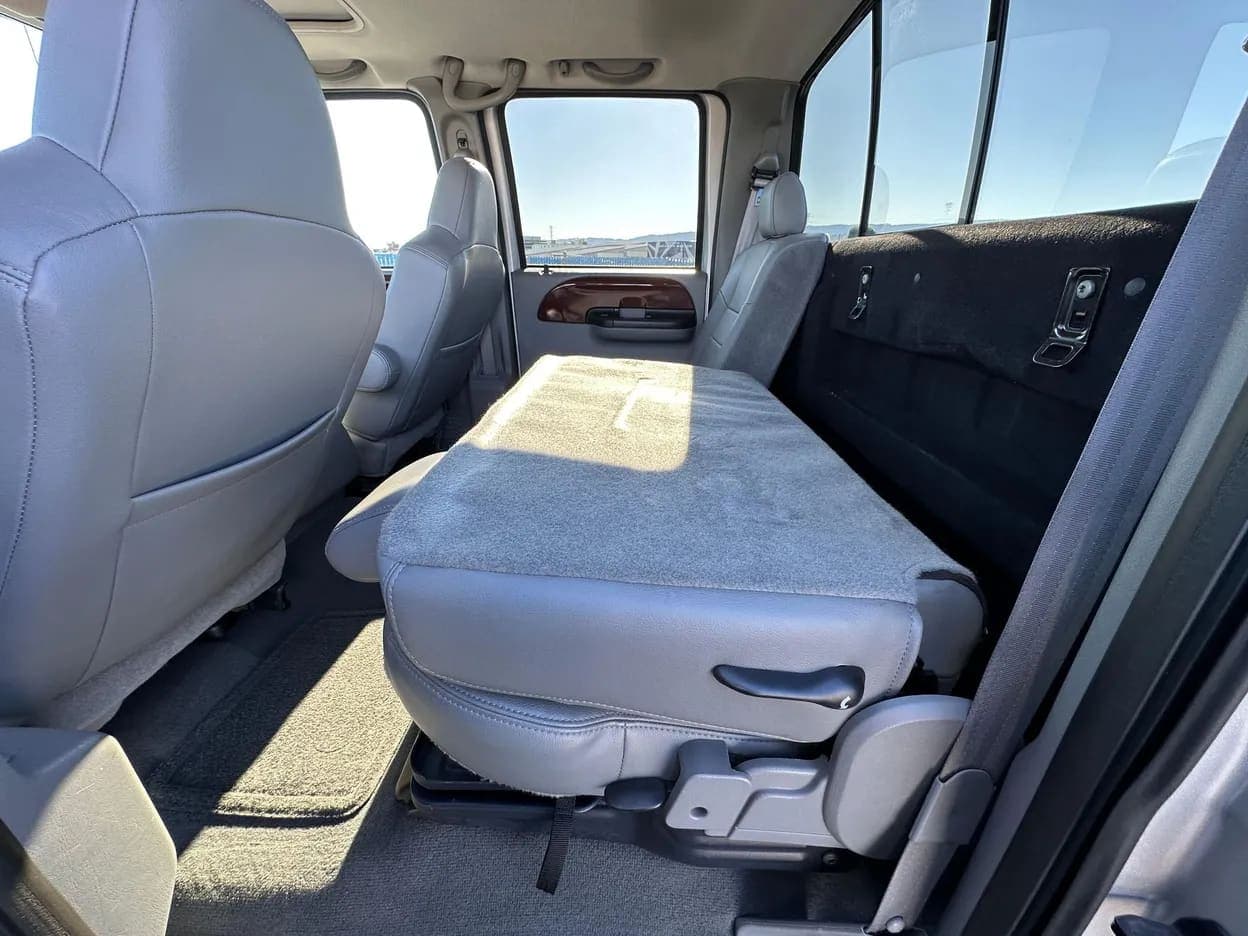 2006 Ford F-250 Super Duty Lariat, view