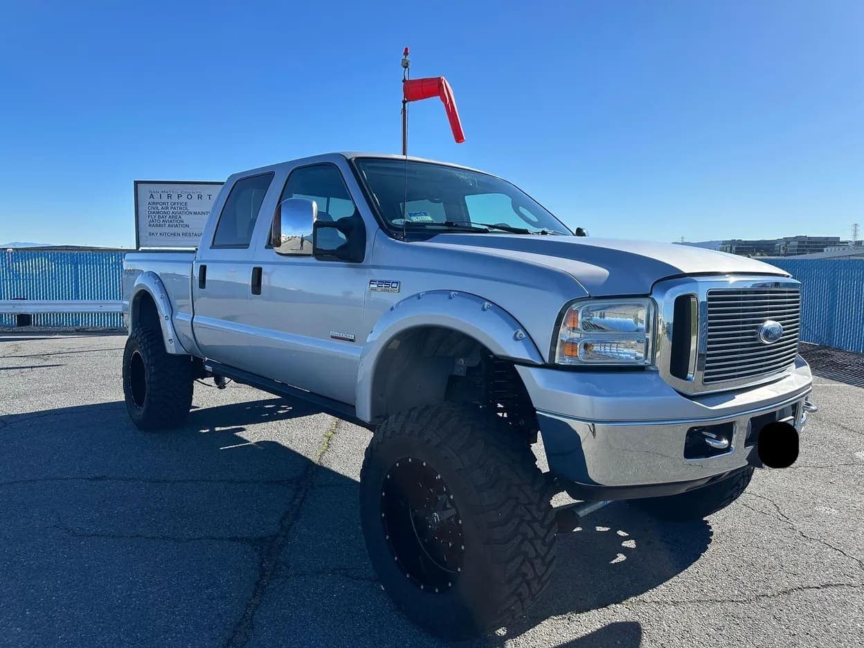 2006 Ford F-250 Super Duty Lariat, view