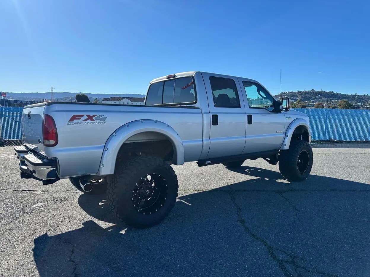 2006 Ford F-250 Super Duty Lariat, view