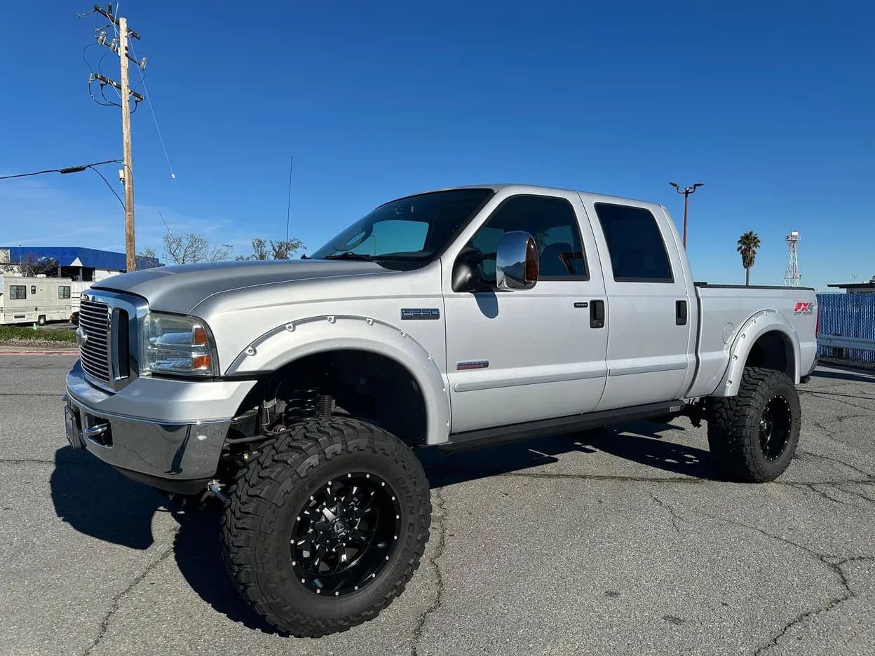 2006 Ford F-250 Super Duty Lariat, view