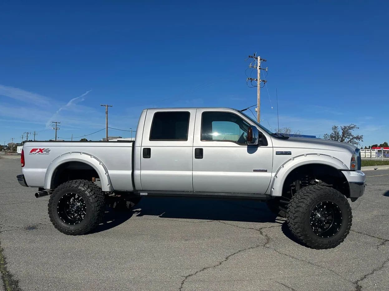 2006 Ford F-250 Super Duty Lariat, view