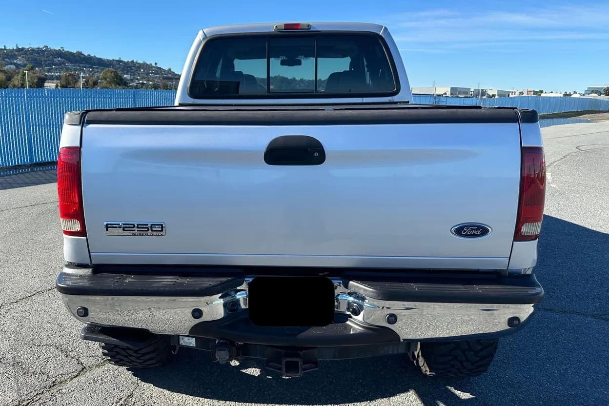 2006 Ford F-250 Super Duty Lariat, view