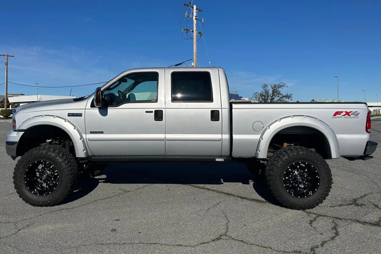 2006 Ford F-250 Super Duty Lariat, view