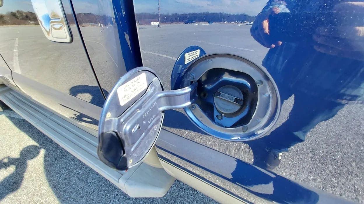 2008 Ford F-450 King Ranch, view