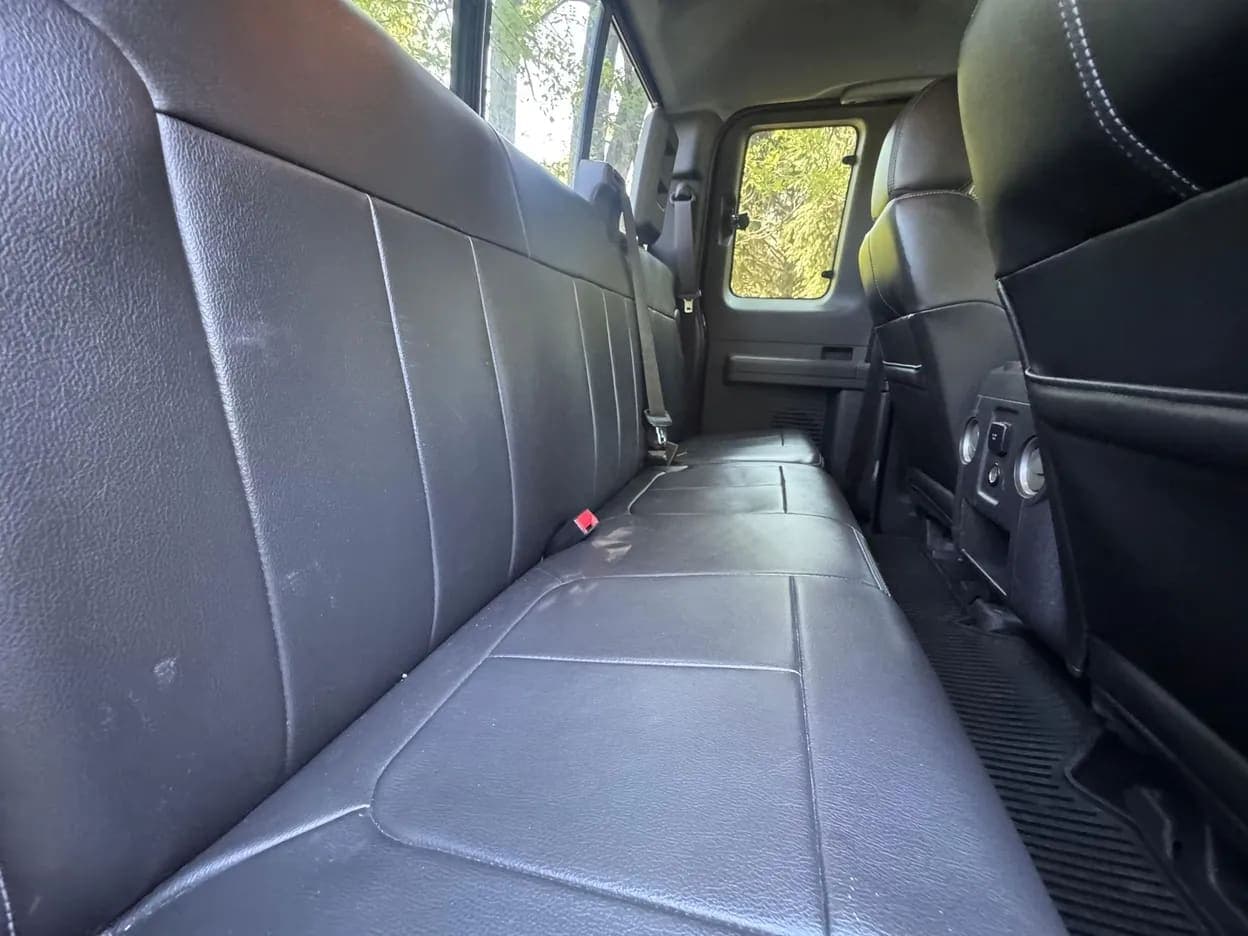 2012 Ford F-250 Super Duty Lariat, view