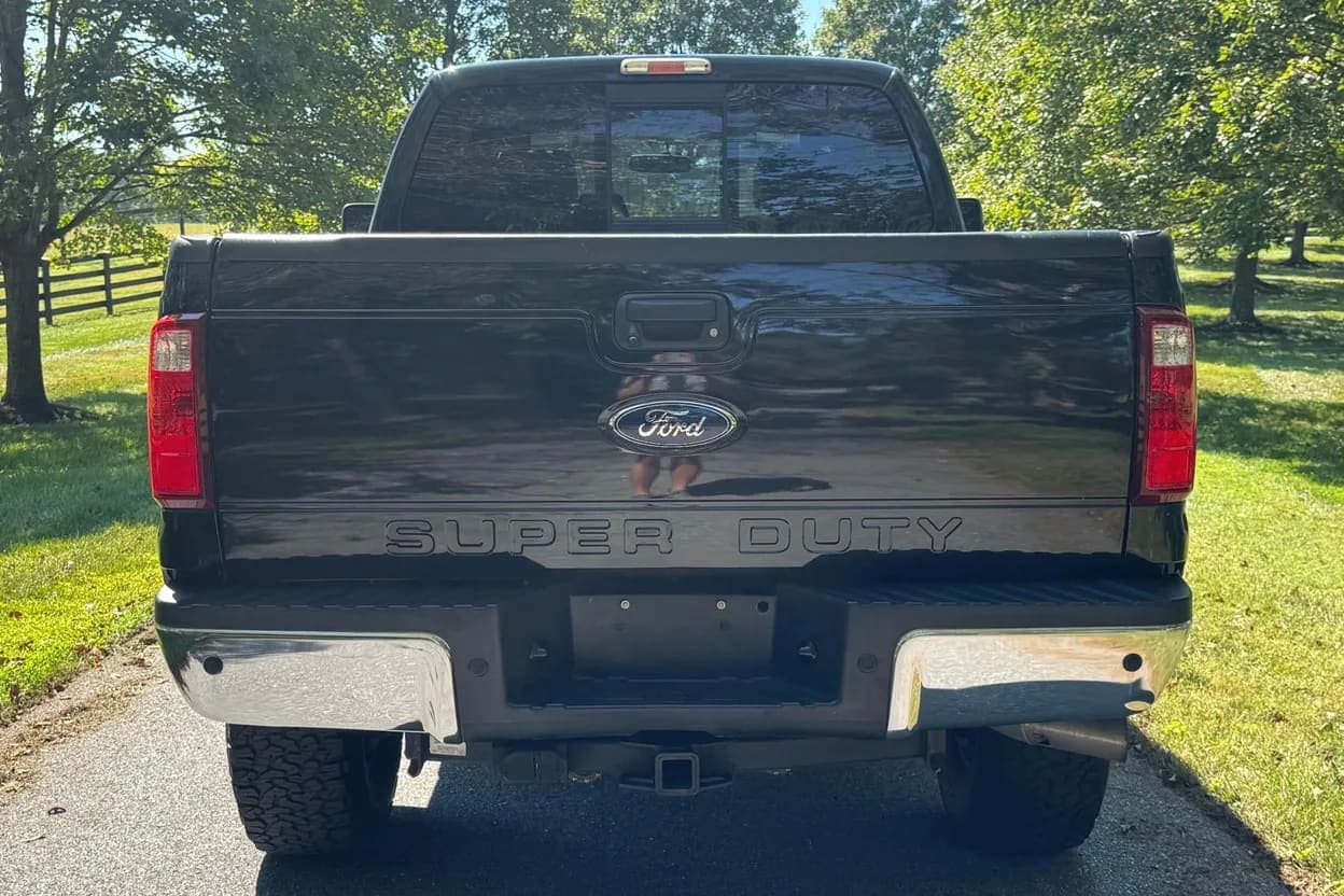 2012 Ford F-250 Super Duty Lariat, view