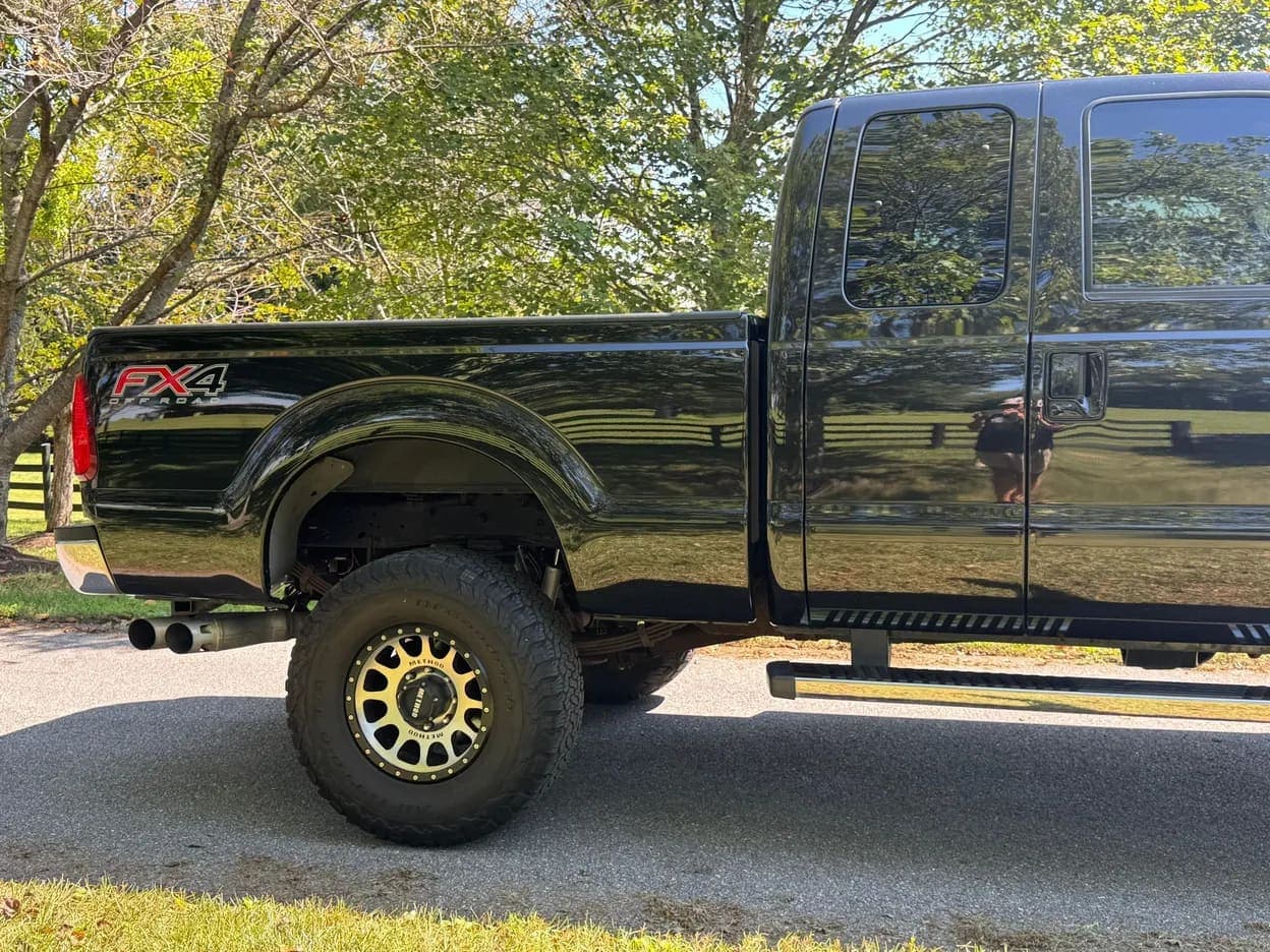 2012 Ford F-250 Super Duty Lariat, view