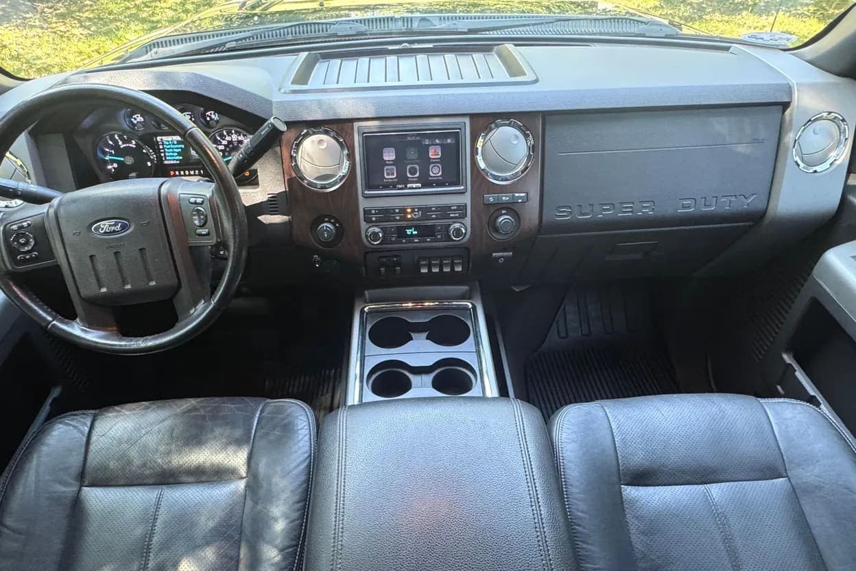2012 Ford F-250 Super Duty Lariat, view
