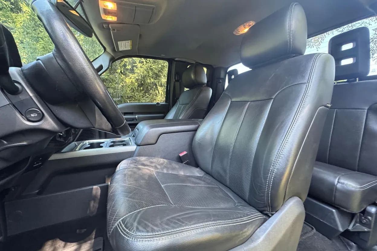2012 Ford F-250 Super Duty Lariat, view
