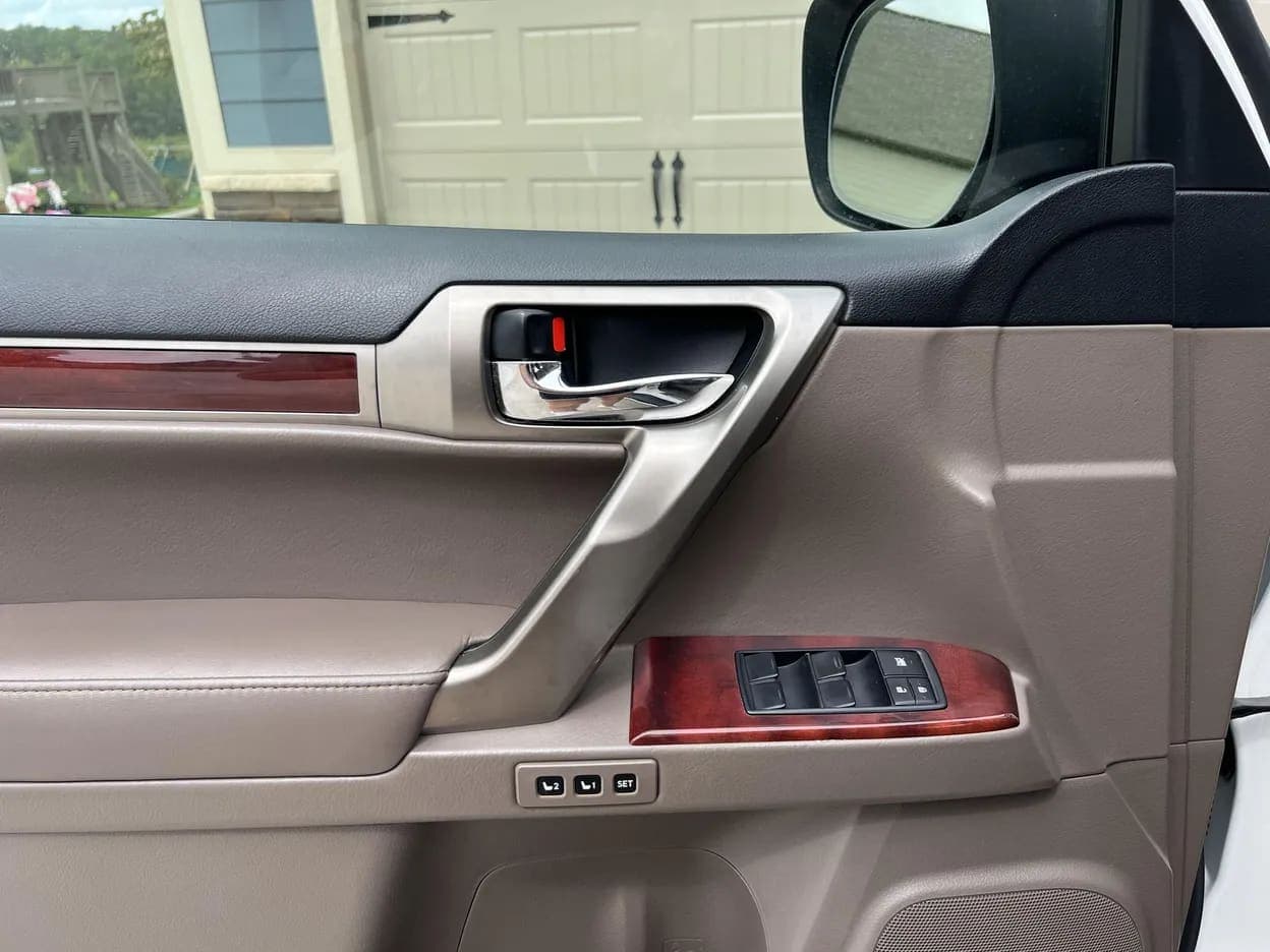 2012 Lexus GX 460, view