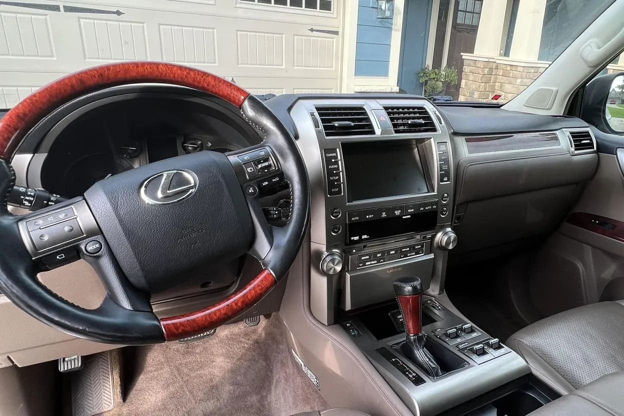 2012 Lexus GX 460, view