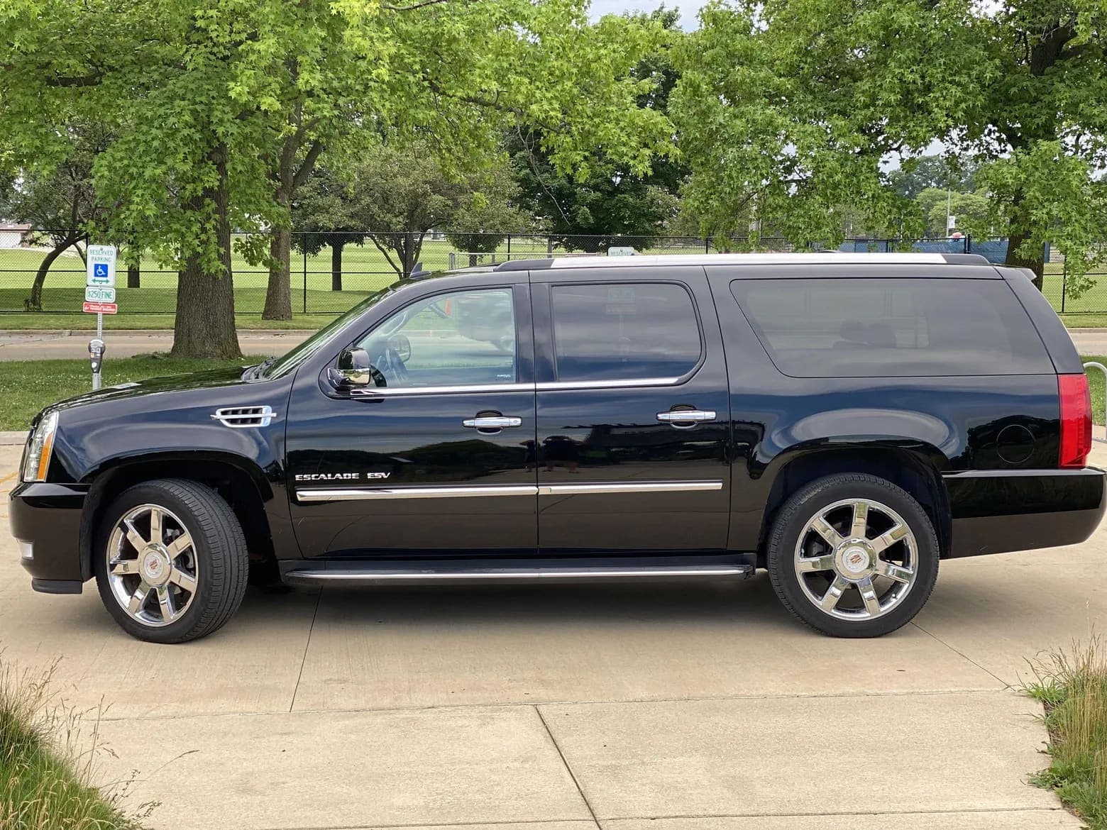2013 Cadillac Escalade ESV, view