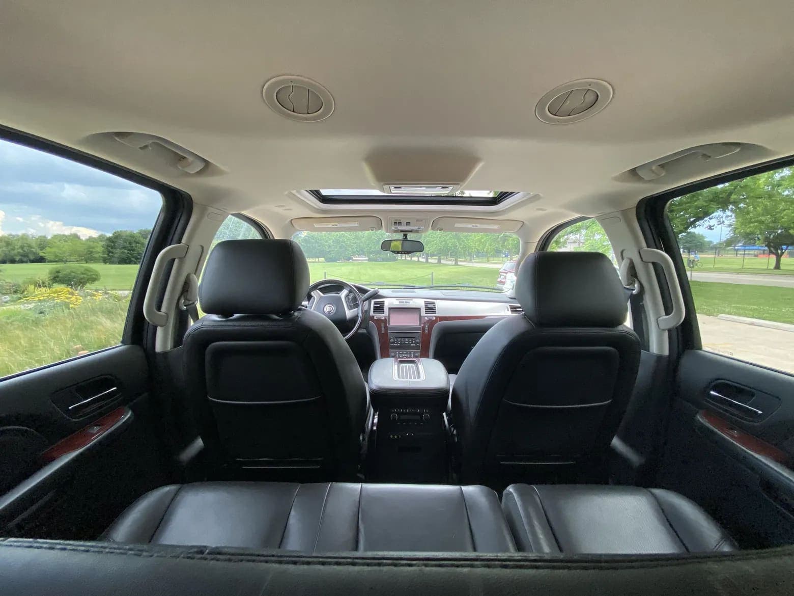 2013 Cadillac Escalade ESV, view