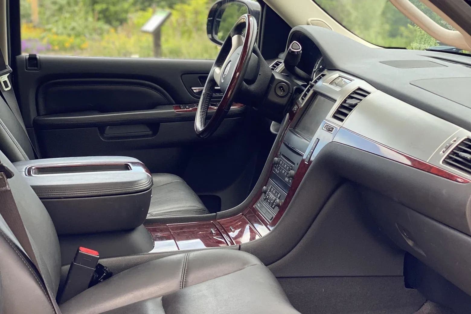 2013 Cadillac Escalade ESV, view