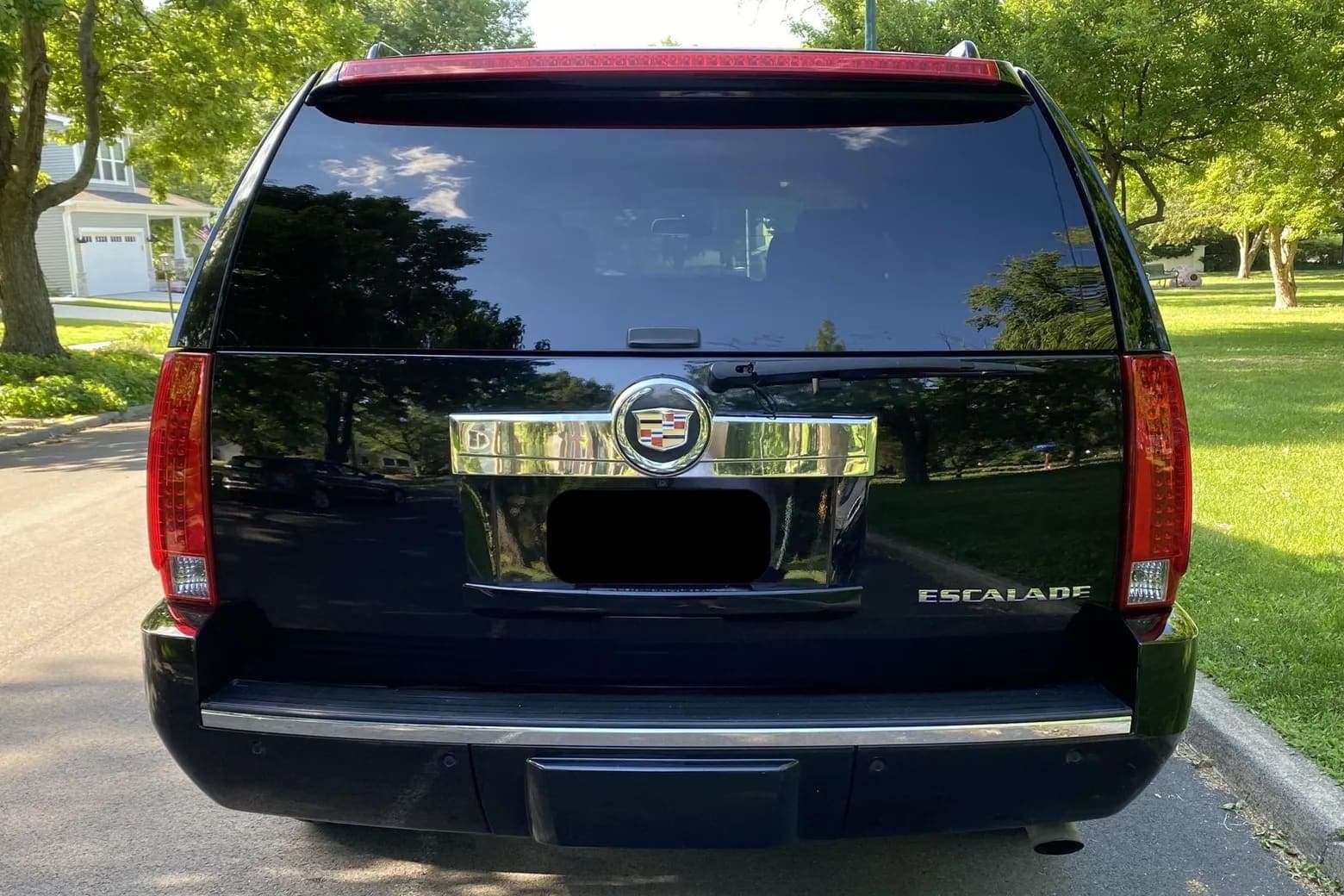 2013 Cadillac Escalade ESV, view