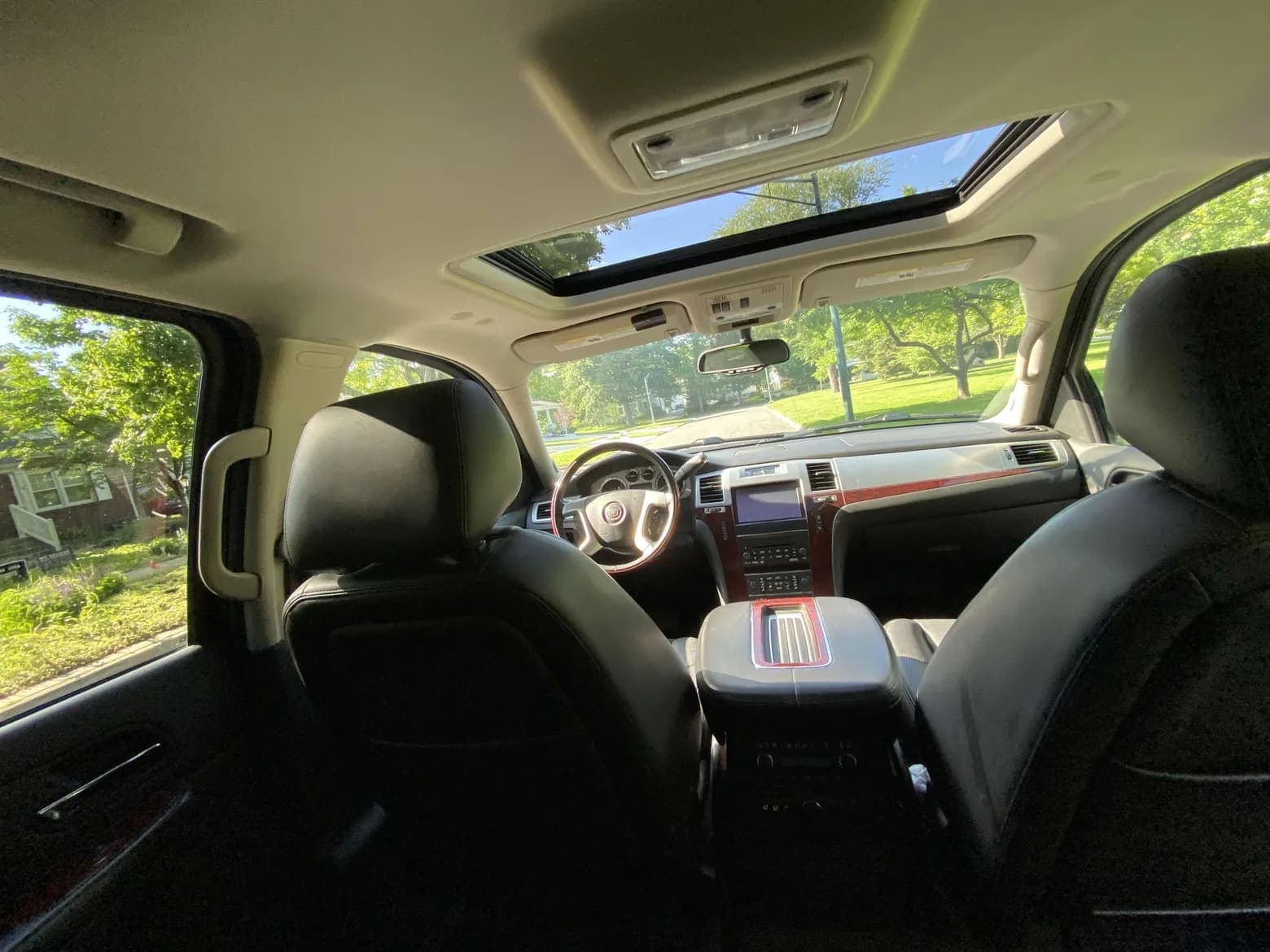 2013 Cadillac Escalade ESV, view