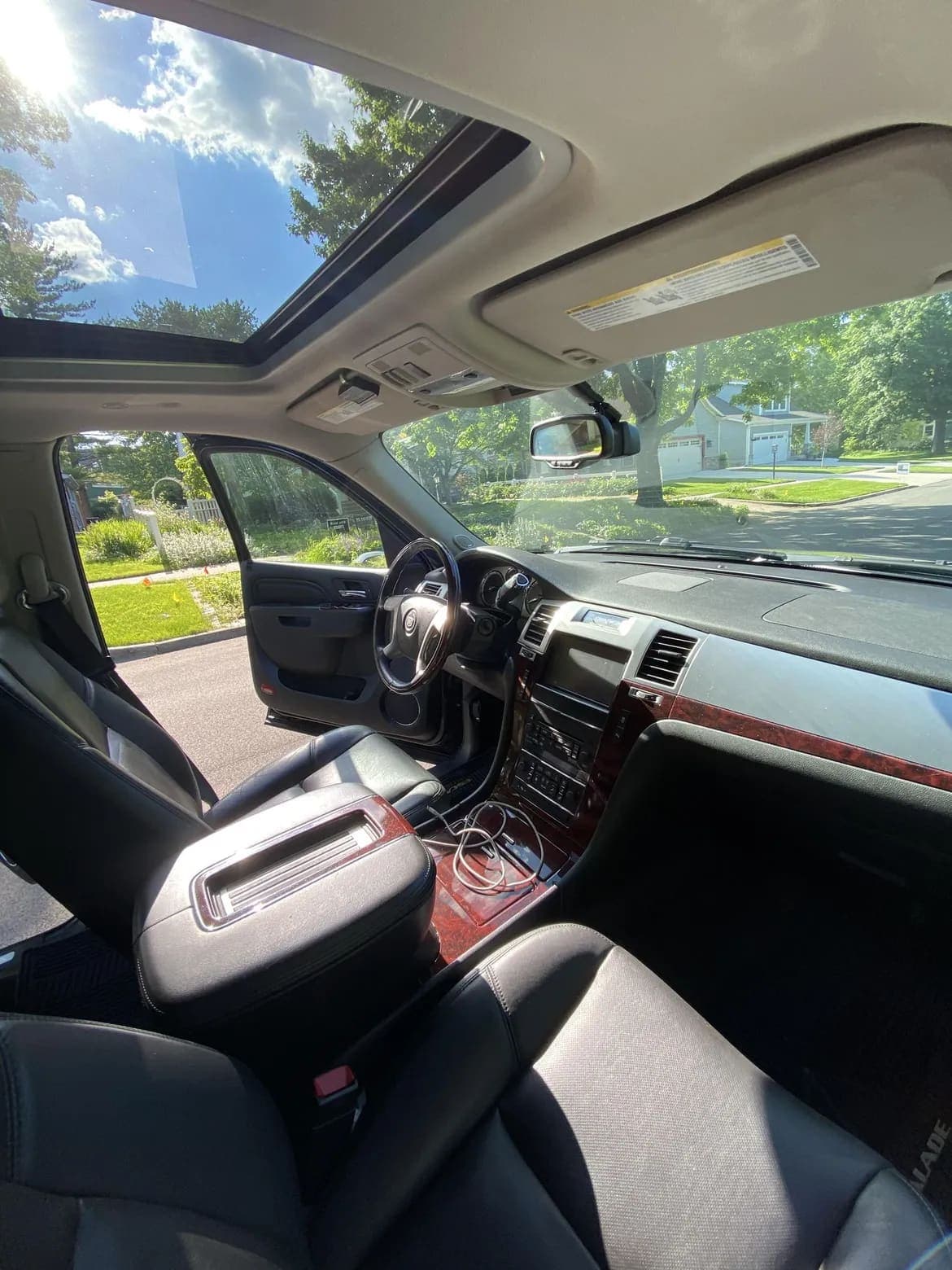 2013 Cadillac Escalade ESV, view