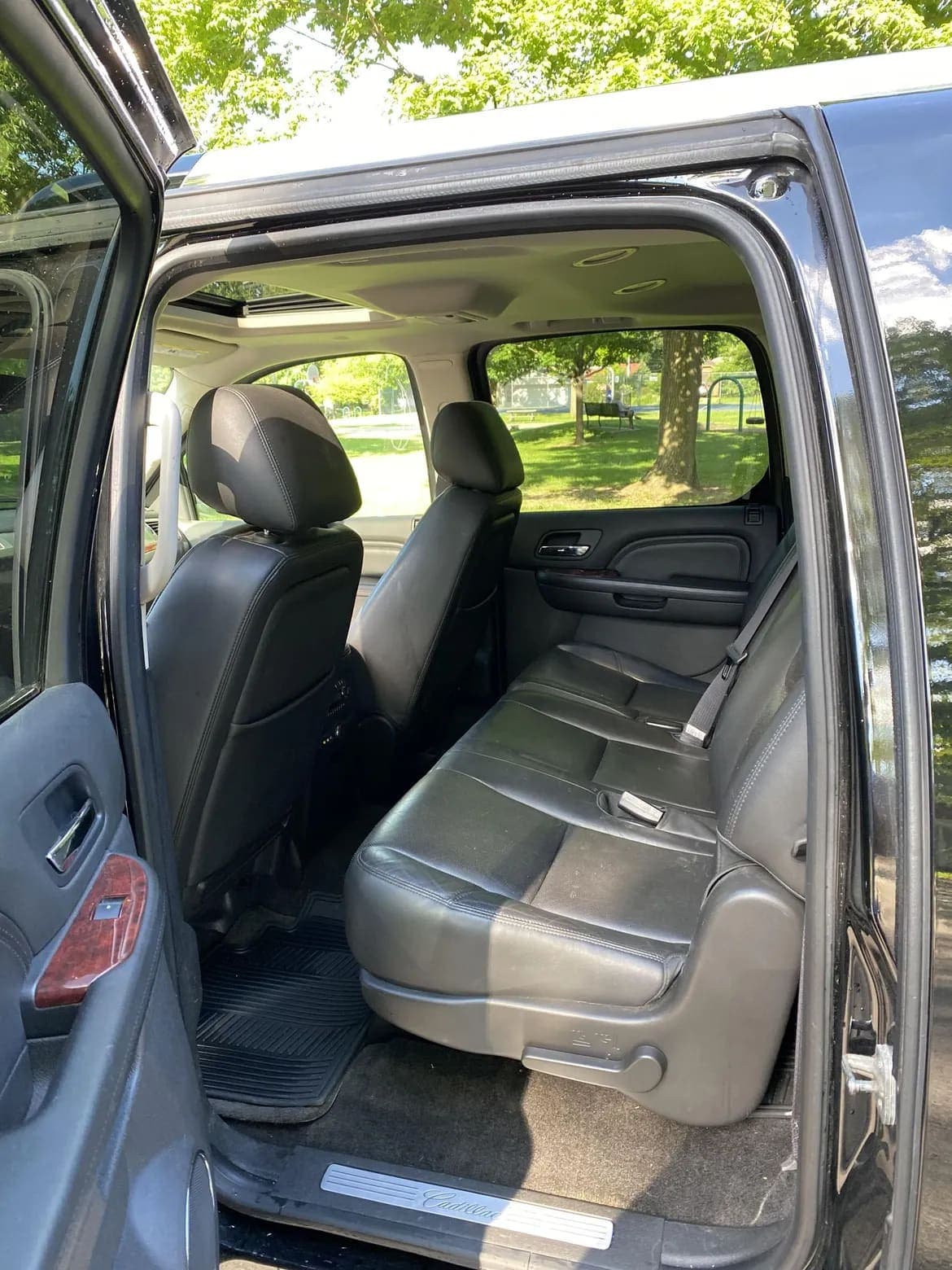 2013 Cadillac Escalade ESV, view