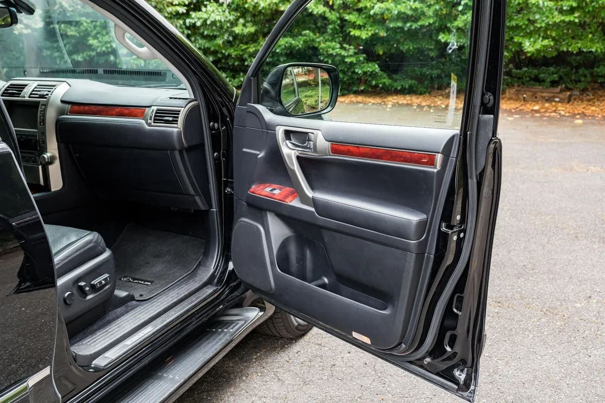 2013 Lexus GX 460, view
