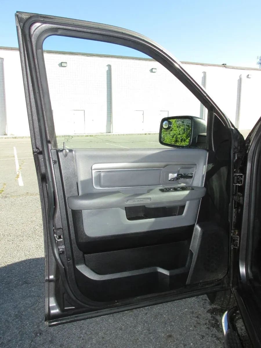 2014 Dodge Ram 1500 Big Horn, view