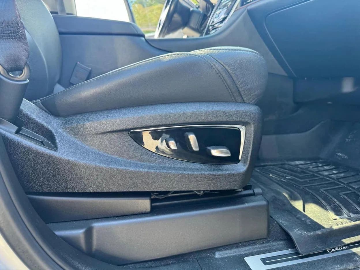 2016 Cadillac Escalade ESV, view