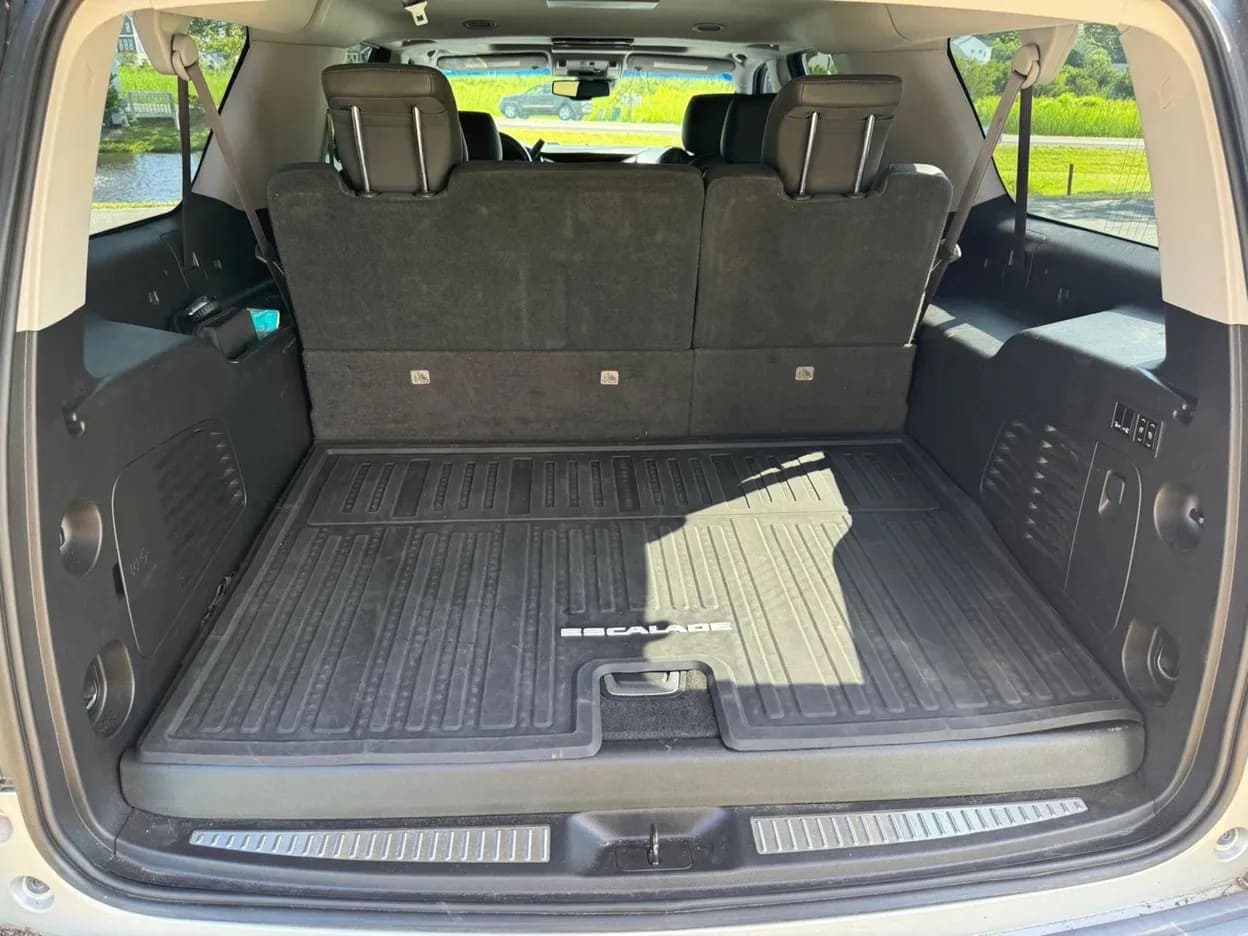 2016 Cadillac Escalade ESV, view