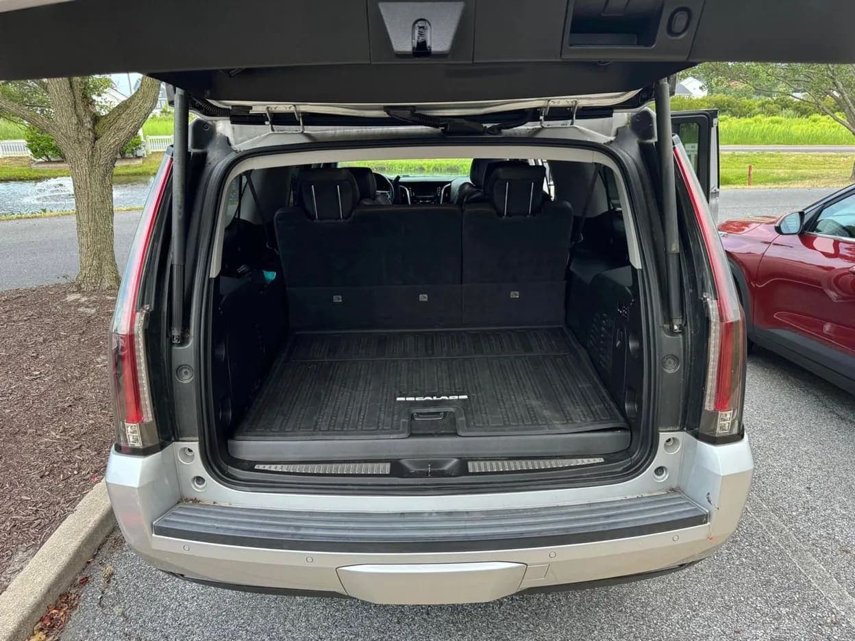 2016 Cadillac Escalade ESV, view