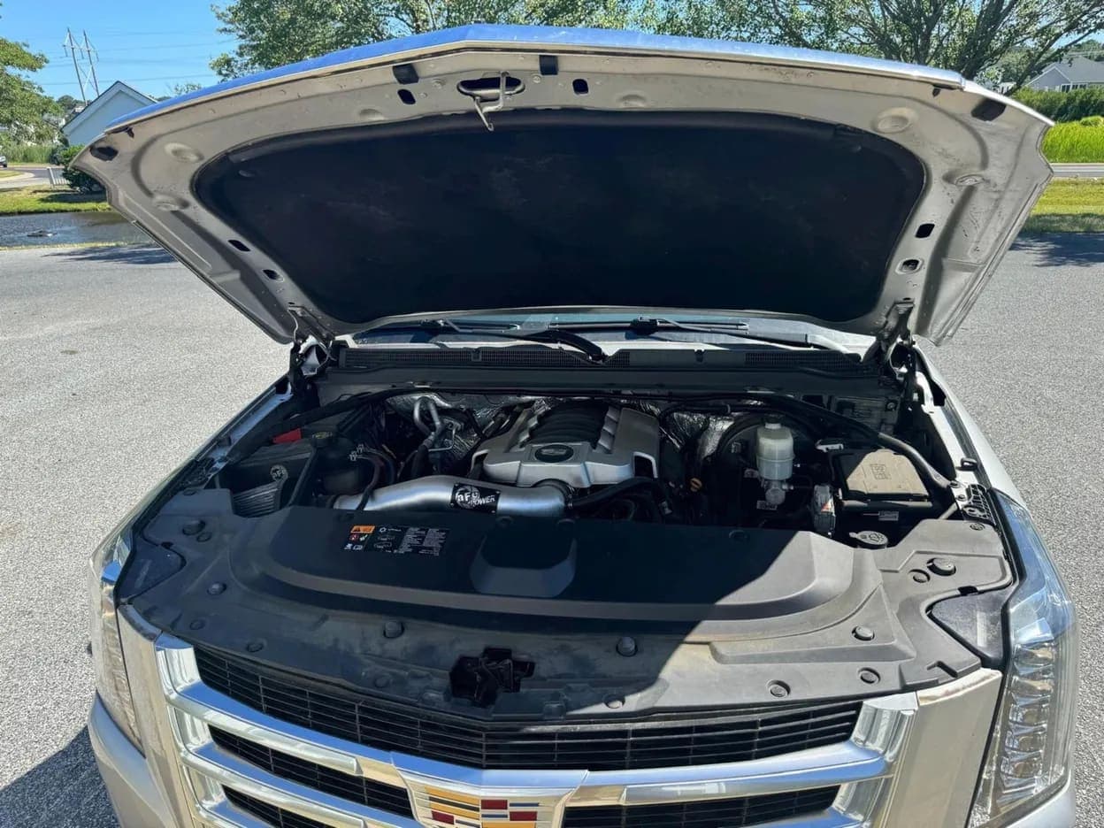 2016 Cadillac Escalade ESV, view