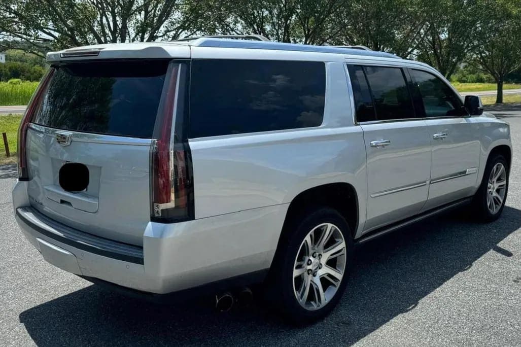 2016 Cadillac Escalade ESV, view