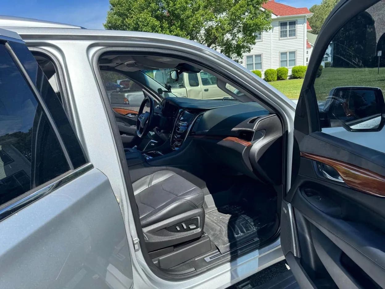2016 Cadillac Escalade ESV, view