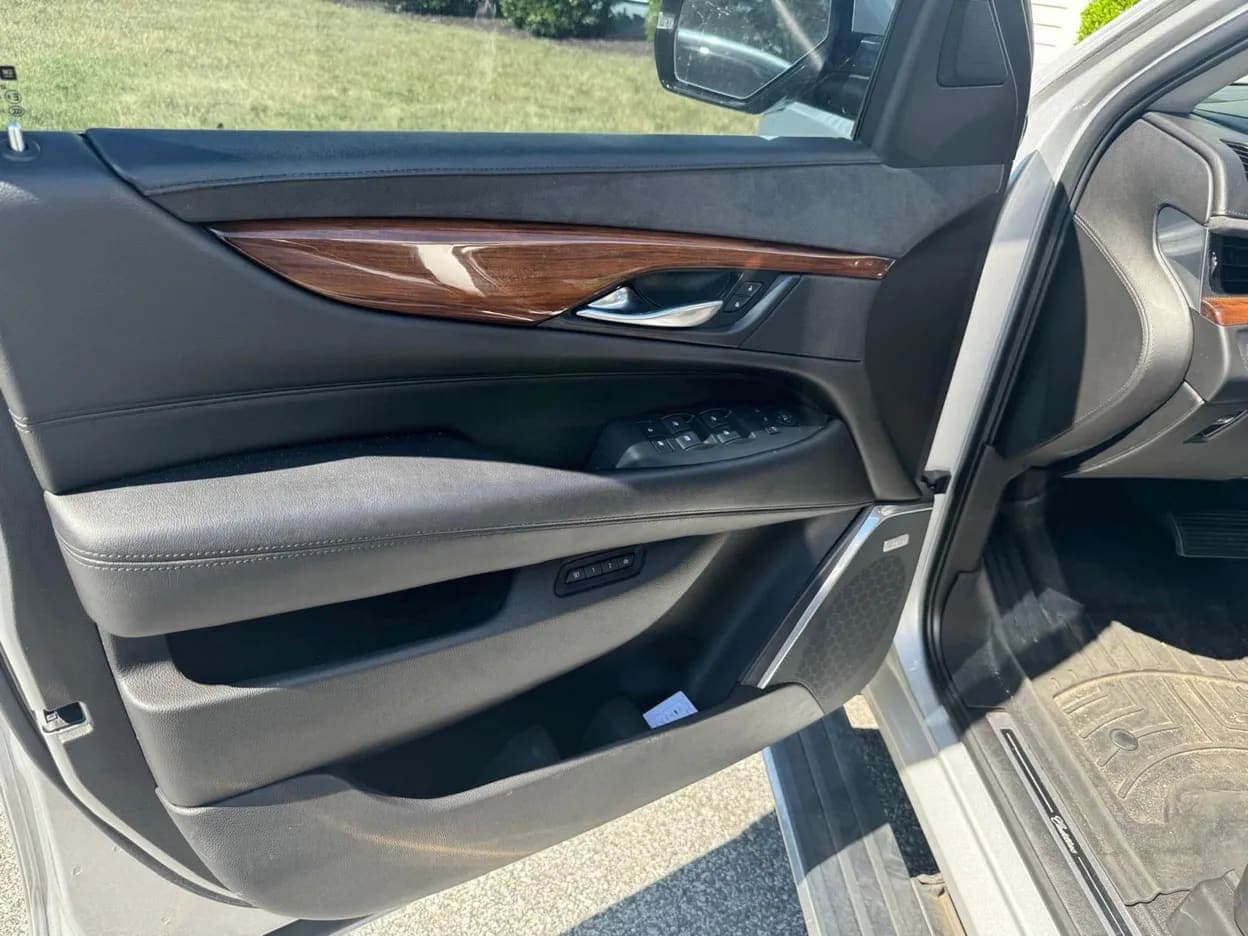2016 Cadillac Escalade ESV, view