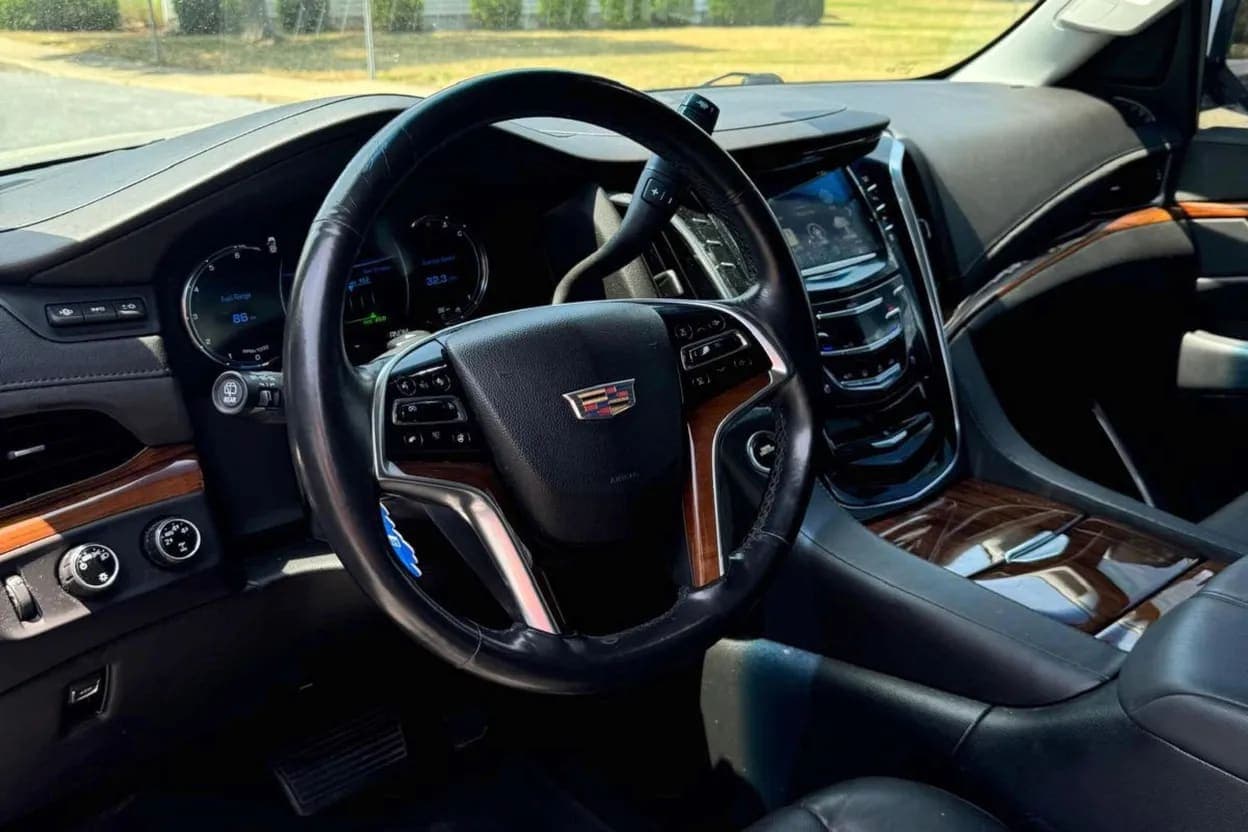 2016 Cadillac Escalade ESV, view