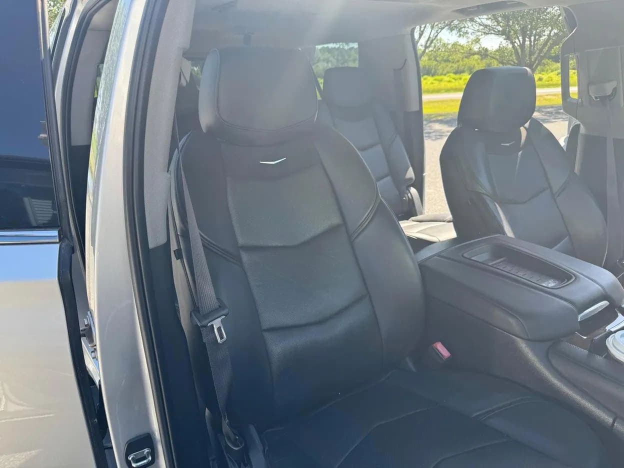 2016 Cadillac Escalade ESV, view