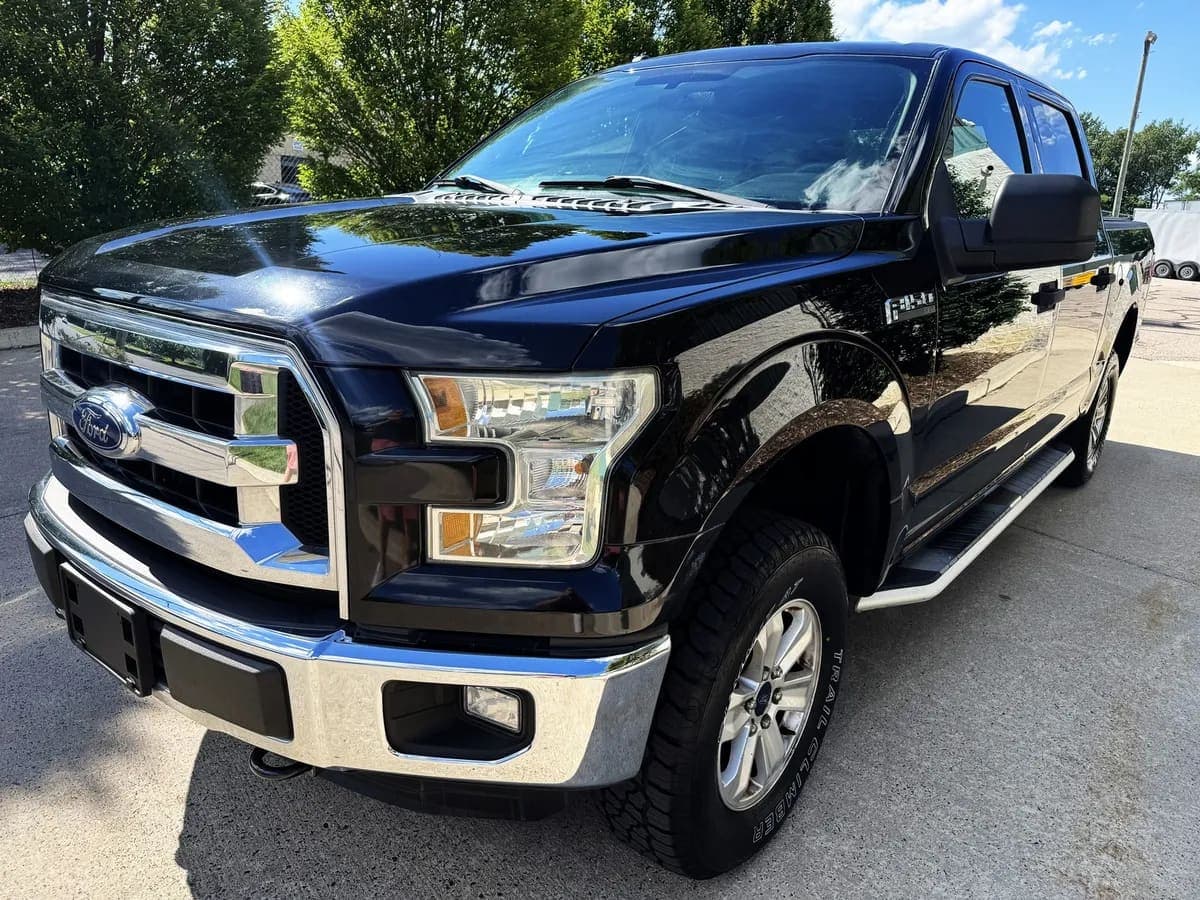 2016 Ford F-150 Crew Cab exterior