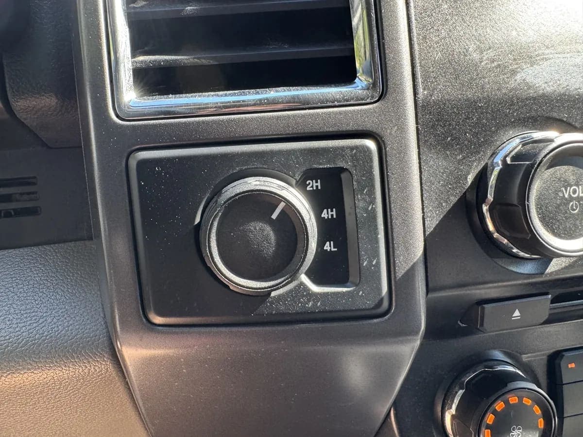 2016 Ford F-150 Crew Cab, view