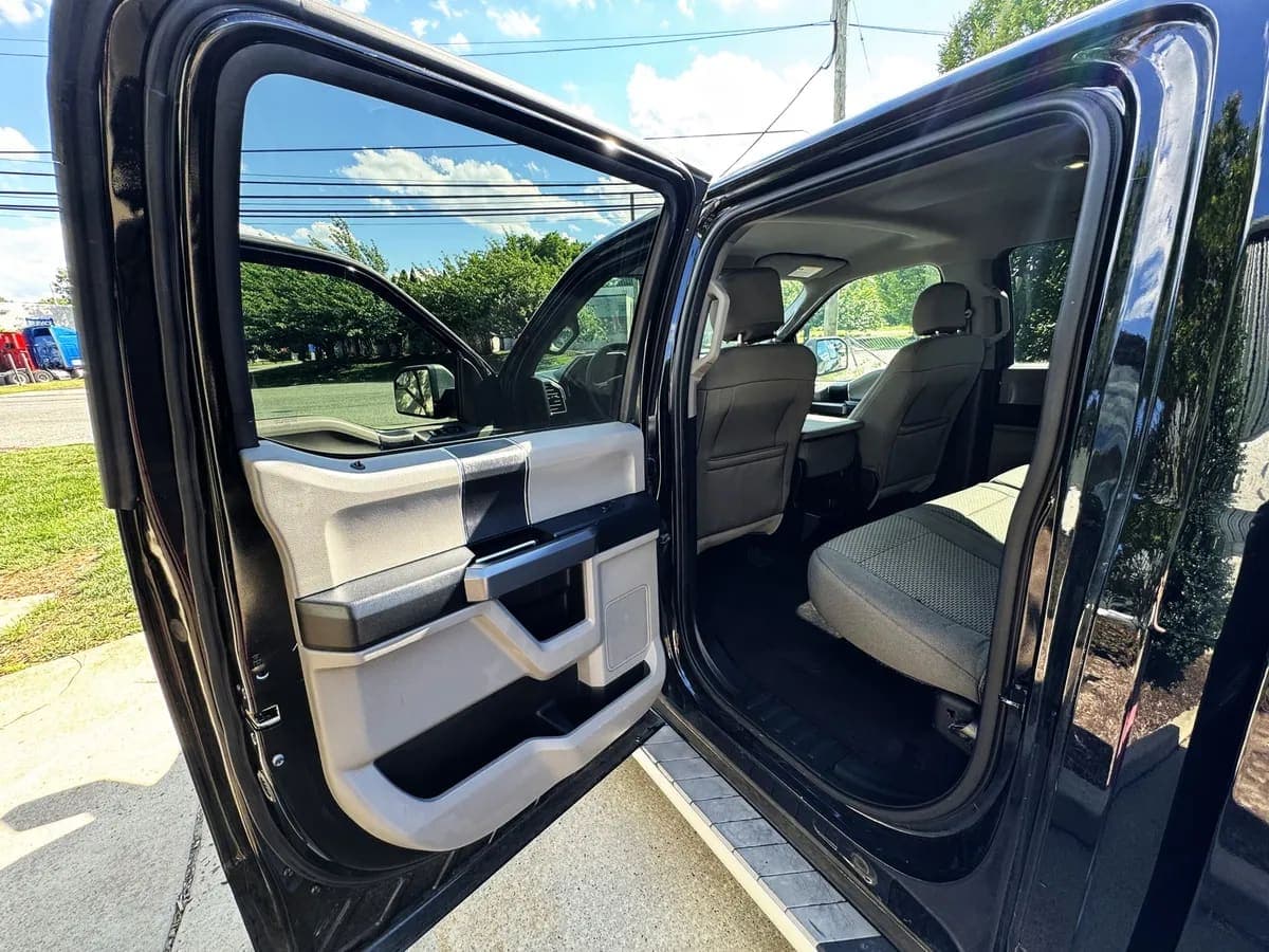 2016 Ford F-150 Crew Cab, view