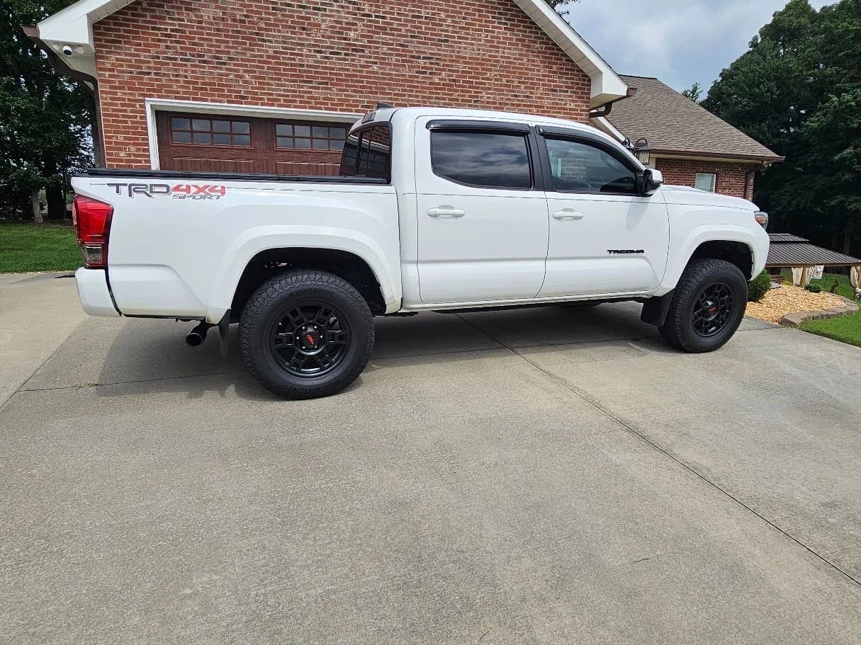 2016 Toyota Tacoma Double Cab, view