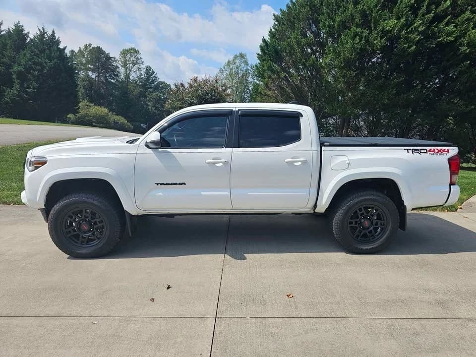 2016 Toyota Tacoma Double Cab, view