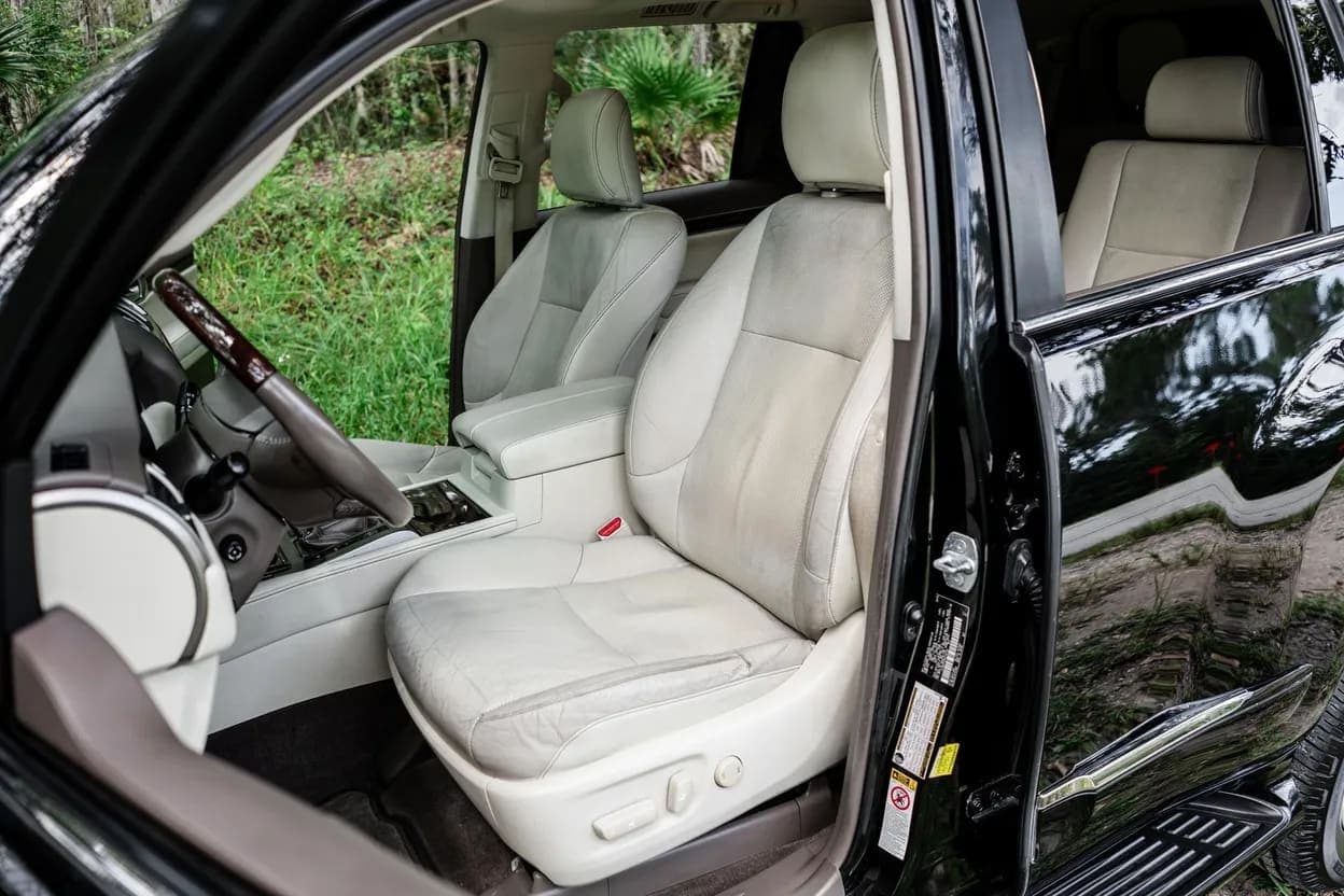 2017 Lexus GX 460, view