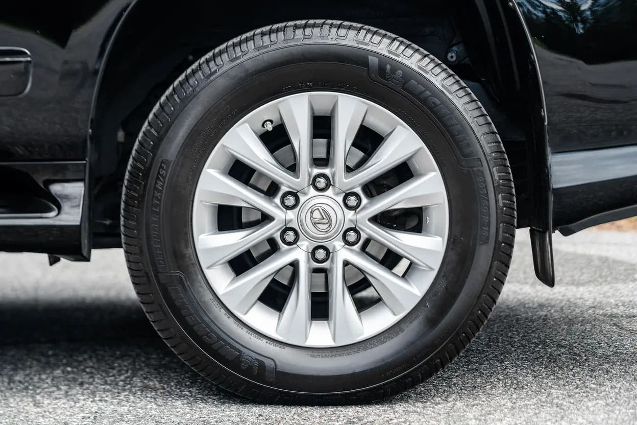 2017 Lexus GX 460, view