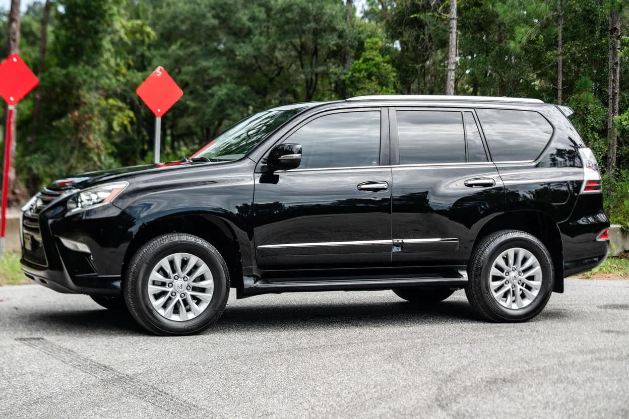 2017 Lexus GX 460, view