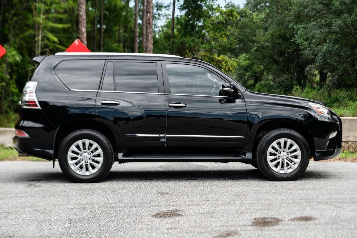 2017 Lexus GX 460, view
