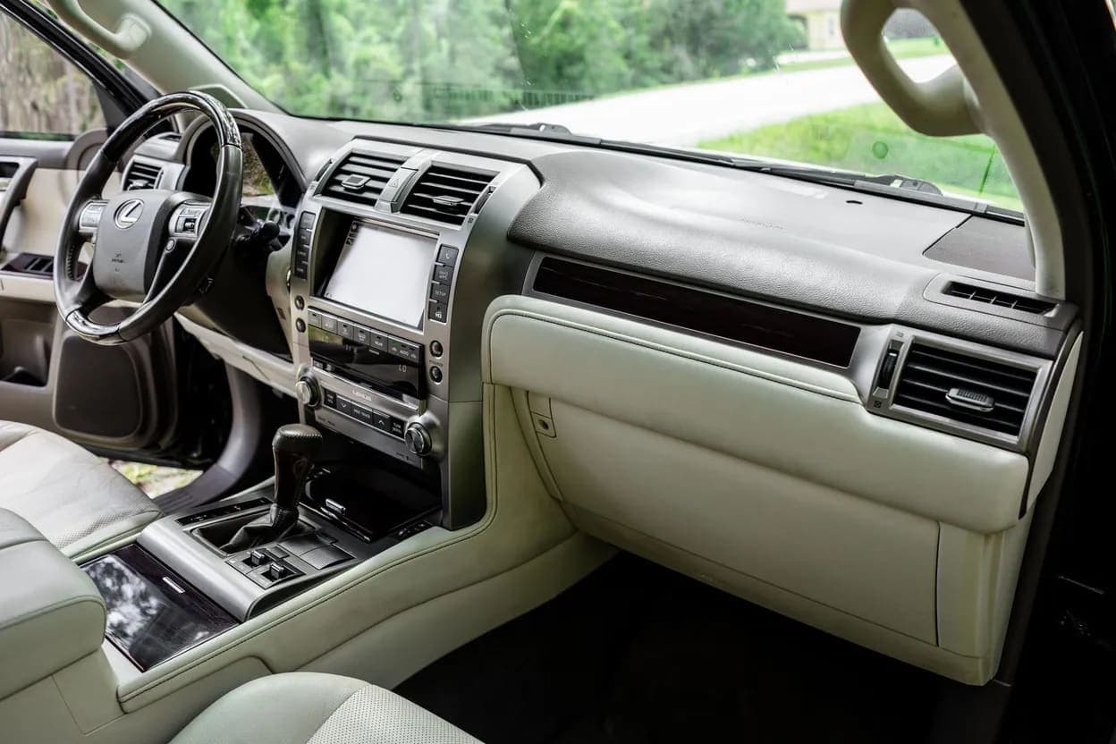2017 Lexus GX 460, view