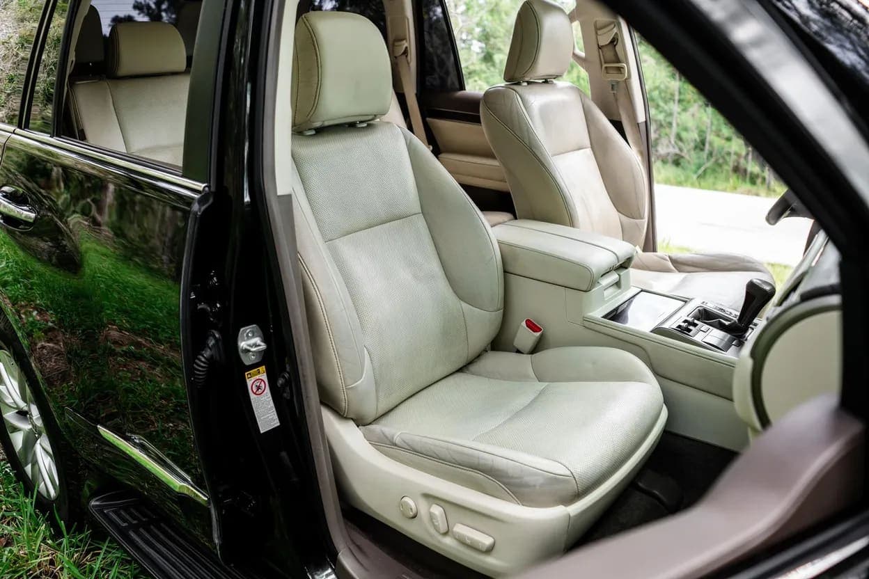 2017 Lexus GX 460, view