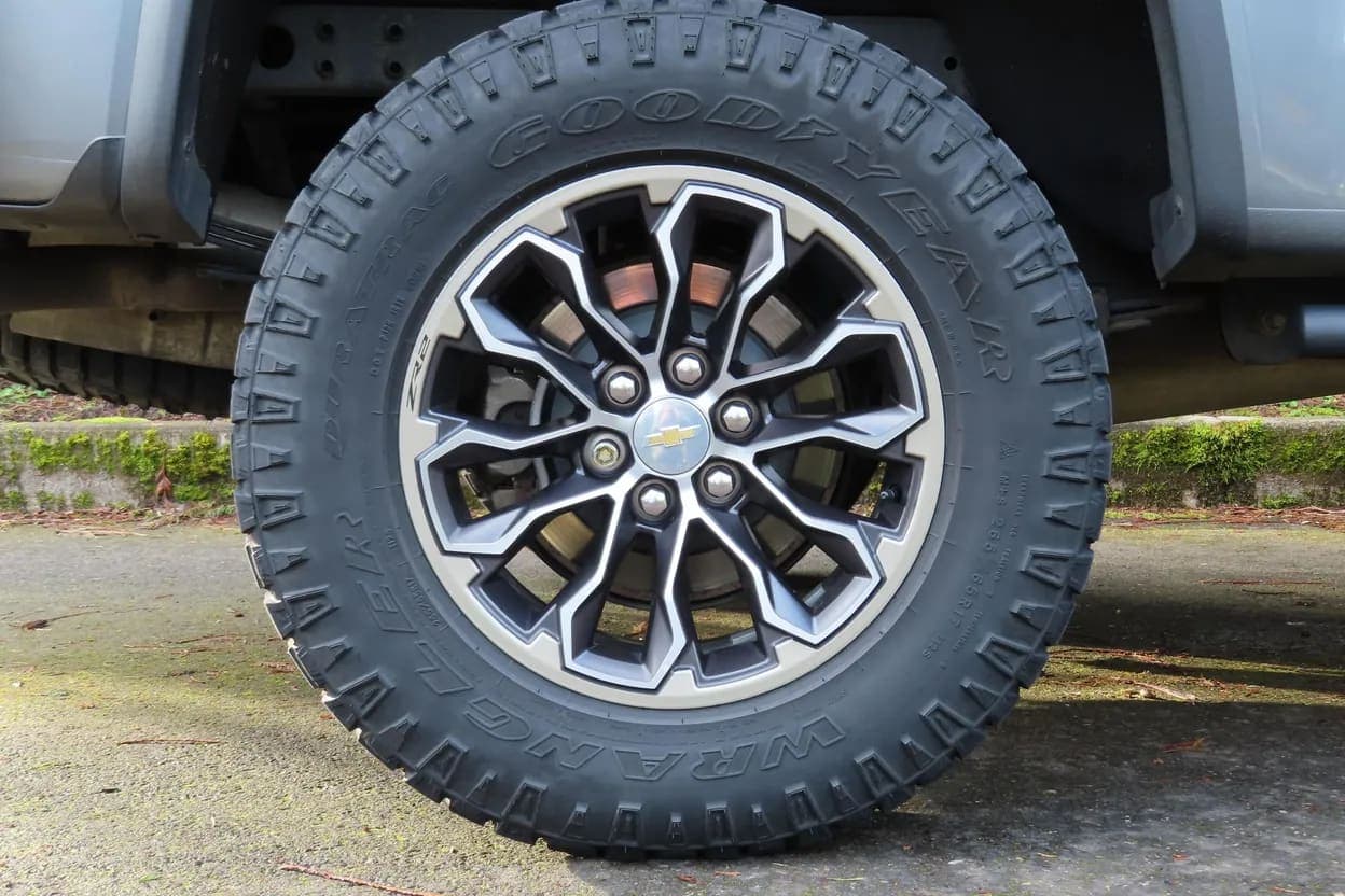 2018 Chevrolet Colorado ZR2, view