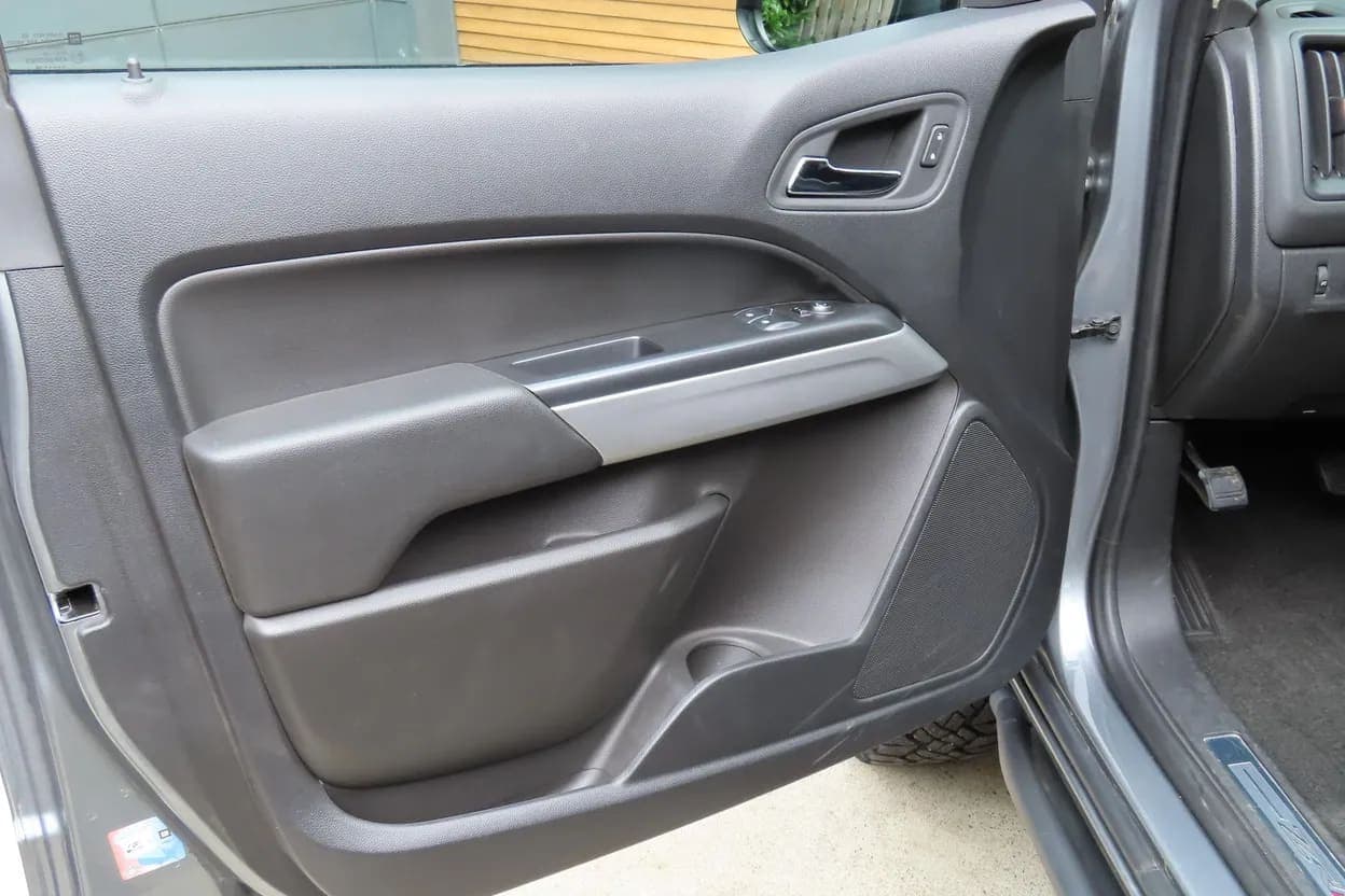 2018 Chevrolet Colorado ZR2, view