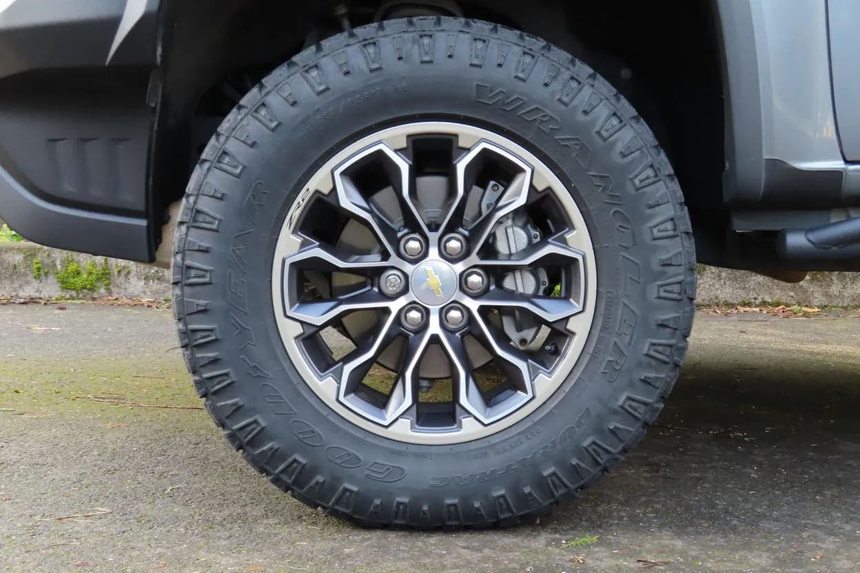 2018 Chevrolet Colorado ZR2, view