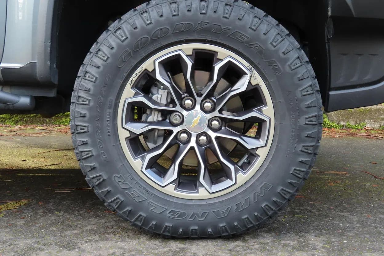 2018 Chevrolet Colorado ZR2, view