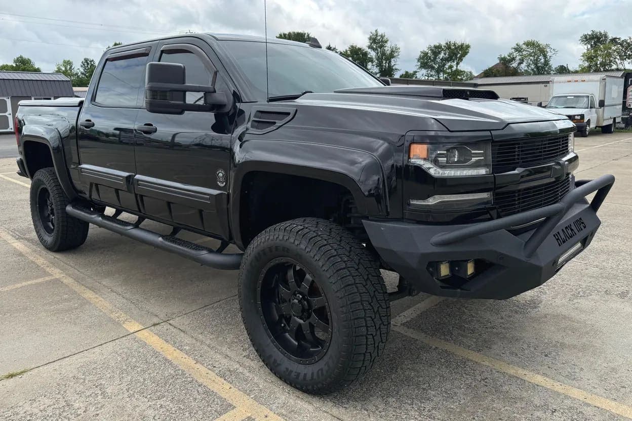 2018 Chevrolet Silverado 1500 LTZ exterior